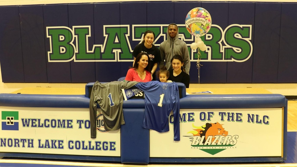 Lady Blazers Sign Alejandra Reyes